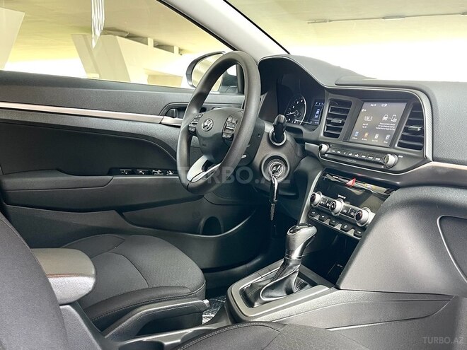 Hyundai Elantra 2019, 77,480 km - 2.0 l - Bakı