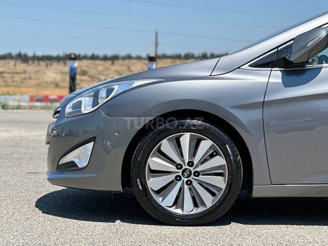 Hyundai i40-5