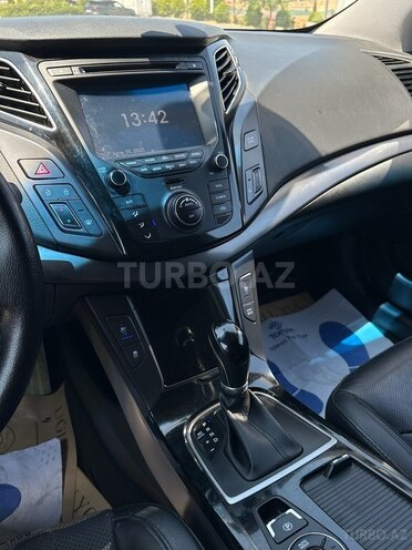 Hyundai i40-17