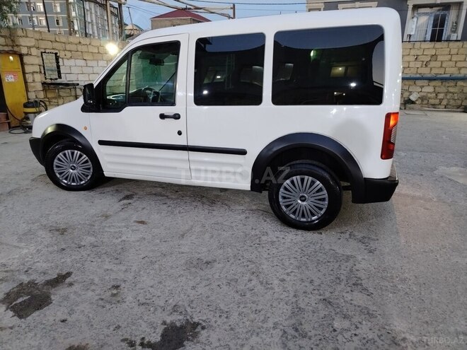 Ford Tourneo Connect 2006, 370,123 km - 1.8 l - Bakı