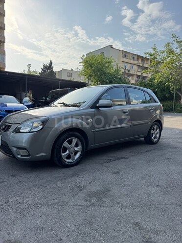 Kia Rio 2010, 420,000 km - 1.4 l - Bakı