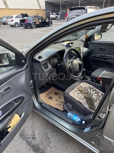 Kia Rio 2010, 420,000 km - 1.4 l - Bakı