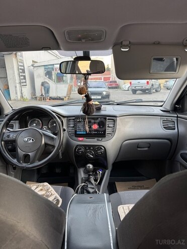 Kia Rio 2010, 420,000 km - 1.4 l - Bakı