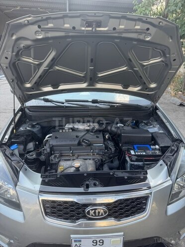 Kia Rio 2010, 420,000 km - 1.4 l - Bakı