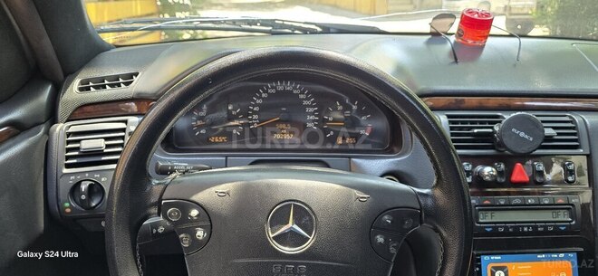 Mercedes E 270 2001, 702,957 km - 2.7 l - Bakı