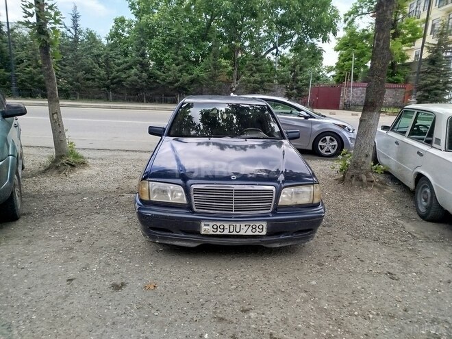 Mercedes C 220 d 1999, 565,000 km - 2.2 л - Qusar
