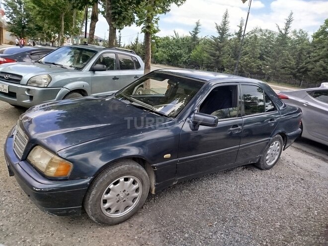 Mercedes C 220 d 1999, 565,000 km - 2.2 л - Qusar