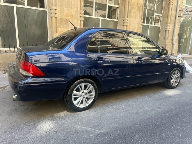Mitsubishi Lancer-5