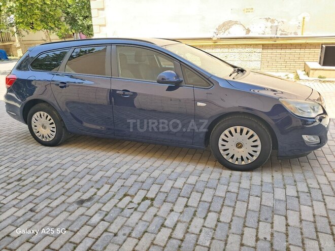 Opel Astra 2011, 322,000 km - 1.3 л - Bakı