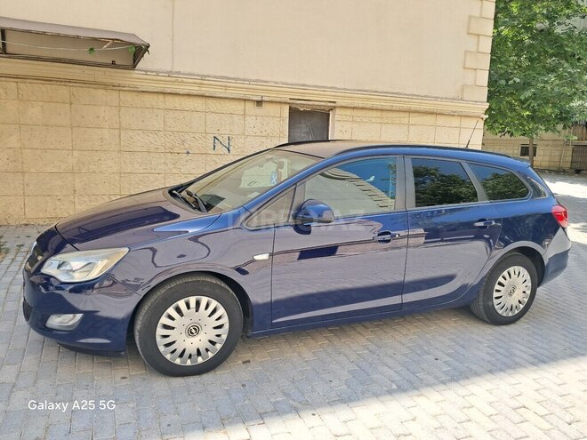 Opel Astra 2011, 322,000 km - 1.3 л - Bakı