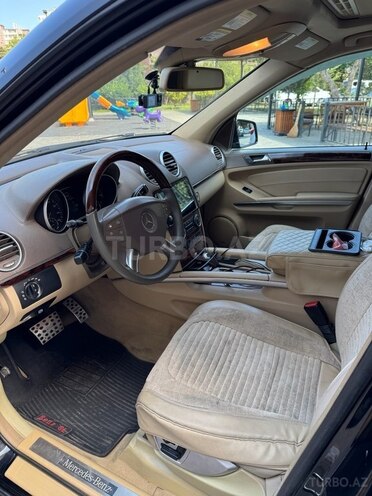 Mercedes GL 550-7