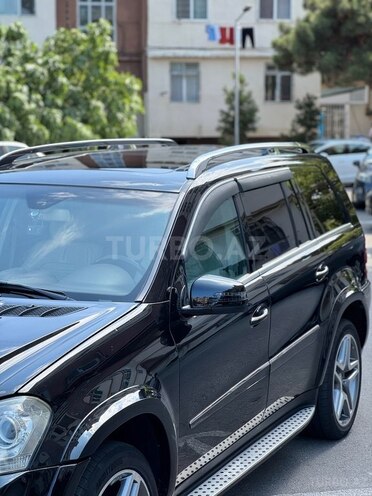 Mercedes GL 550-3