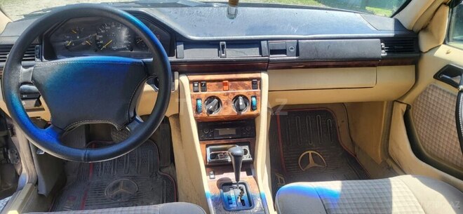 Mercedes E 230 1992, 978,700 km - 2.3 l - Balakən