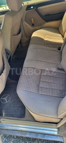 Mercedes E 230 1992, 978,700 km - 2.3 l - Balakən