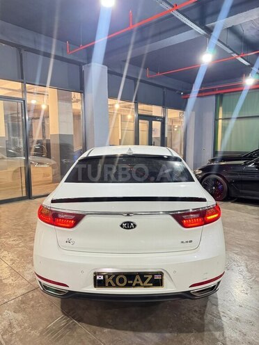 Kia K7-4