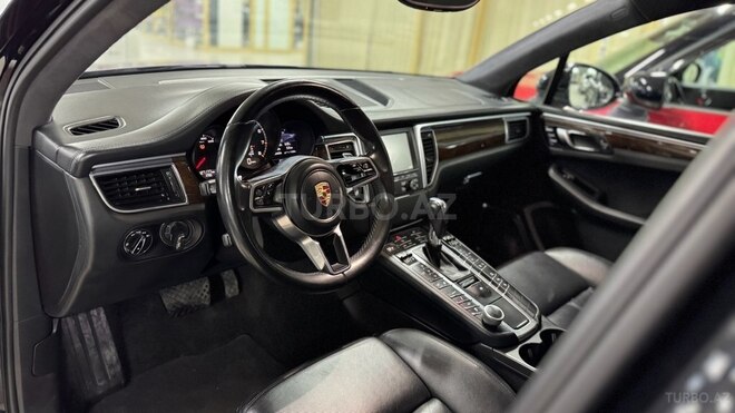 Porsche Macan Turbo-8