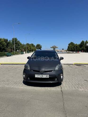 Toyota Prius 2014, 418,985 km - 1.8 л - Astara