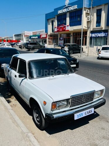 LADA (VAZ) 2107-2