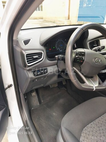 Hyundai IONIQ-9