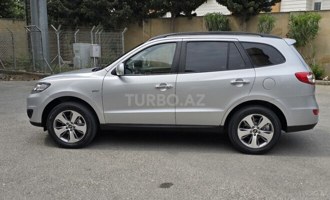Hyundai Santa Fe-4