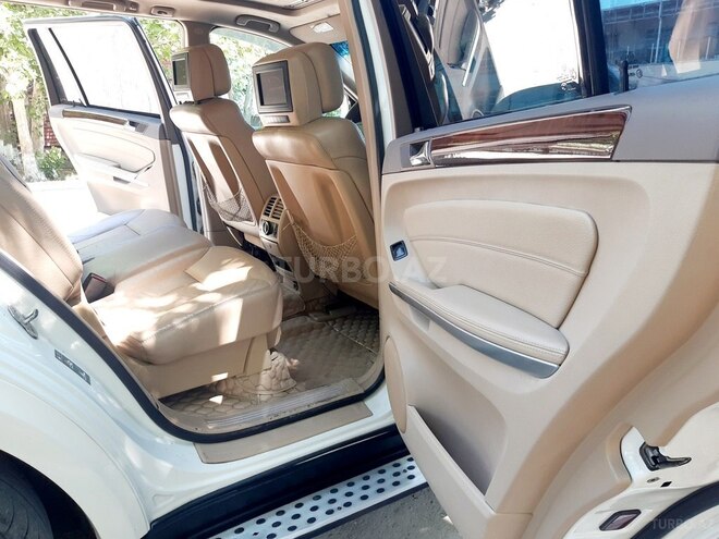 Mercedes GL 550 2008, 220,000 km - 5.5 l - Sumqayıt