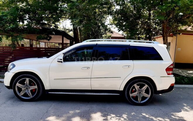 Mercedes GL 550 2008, 220,000 km - 5.5 l - Sumqayıt