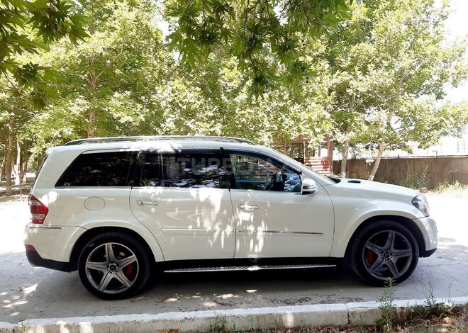 Mercedes GL 550 2008, 220,000 km - 5.5 l - Sumqayıt