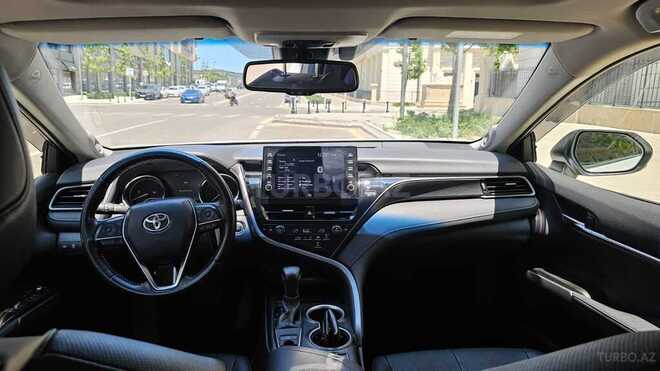 Toyota Camry-9