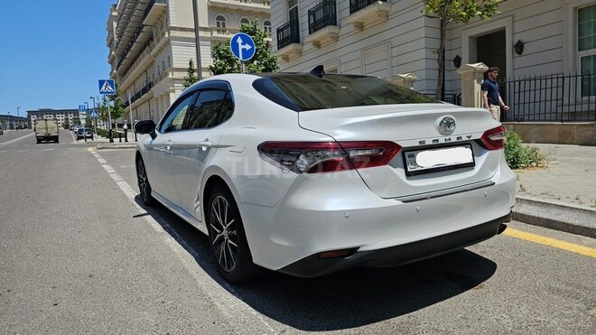 Toyota Camry-4