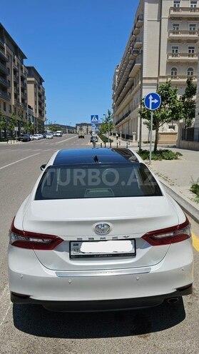 Toyota Camry-6