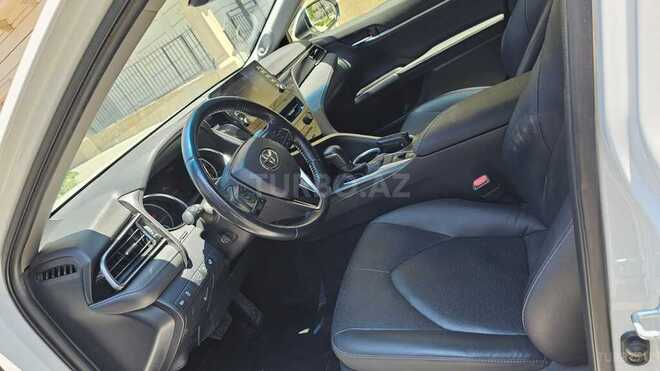 Toyota Camry-7