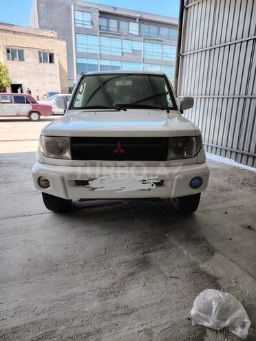 Mitsubishi Pajero io 1999, 350,000 km - 1.8 l - Bakı