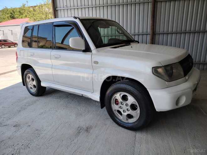 Mitsubishi Pajero io 1999, 350,000 km - 1.8 l - Bakı