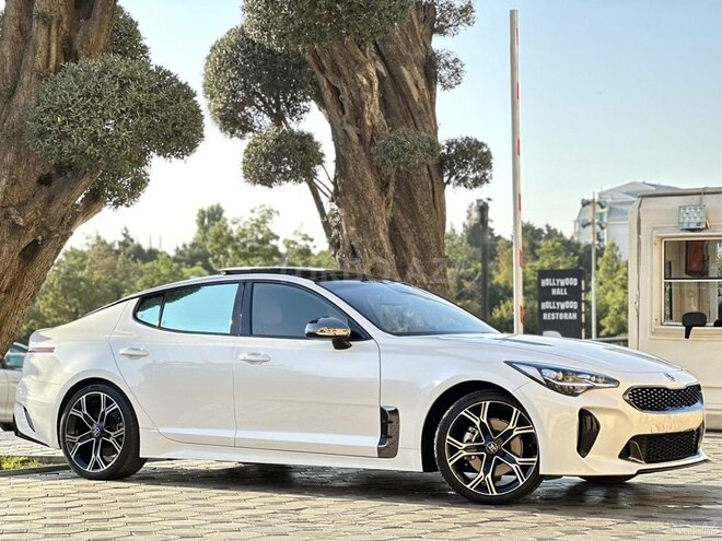 Kia Stinger-2