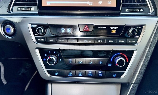 Hyundai Sonata-20