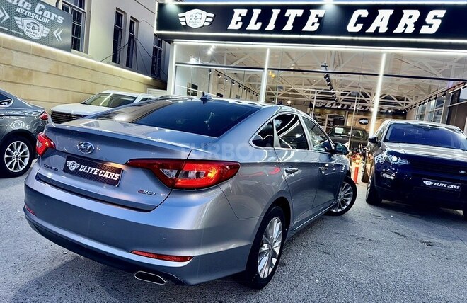 Hyundai Sonata-23