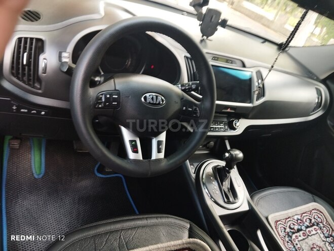 Kia Sportage 2013, 215,000 km - 2.0 l - Şamaxı