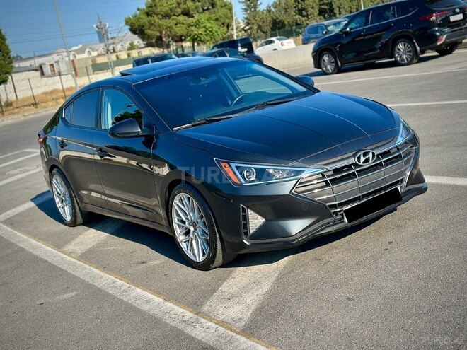Hyundai Elantra-5