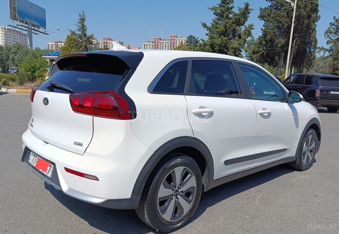 Kia Niro 2017, 80,000 km - 1.6 л - Bakı