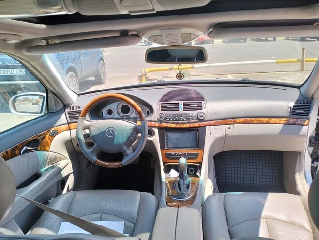 Mercedes E 240 2002, 240,000 km - 2.4 l - Bakı