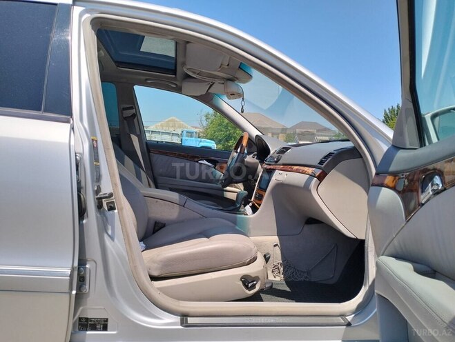 Mercedes E 240 2002, 240,000 km - 2.4 l - Bakı