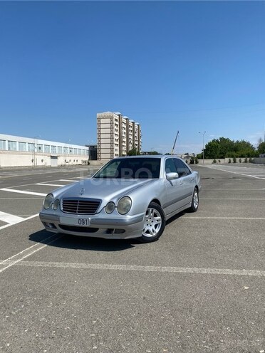 Mercedes E 200 1999, 300,000 km - 2.0 l - Gəncə