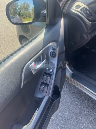 Kia Cerato-14