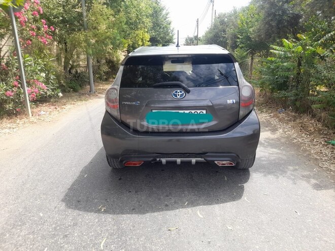 Toyota Prius C 2012, 382,000 km - 1.5 l - Bakı