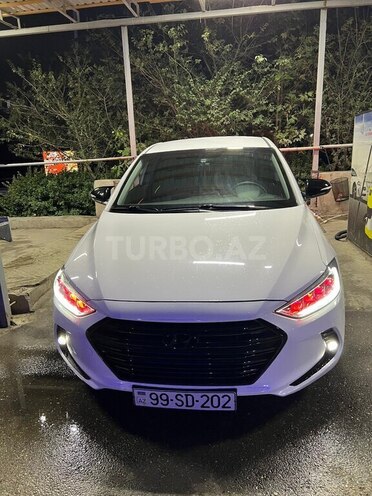 Hyundai Avante-1