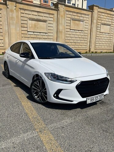 Hyundai Avante-3