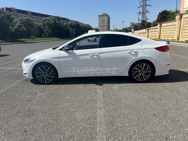 Hyundai Avante-6
