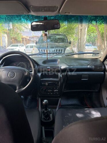 Opel Astra 1997, 300,000 km - 1.6 l - Sumqayıt