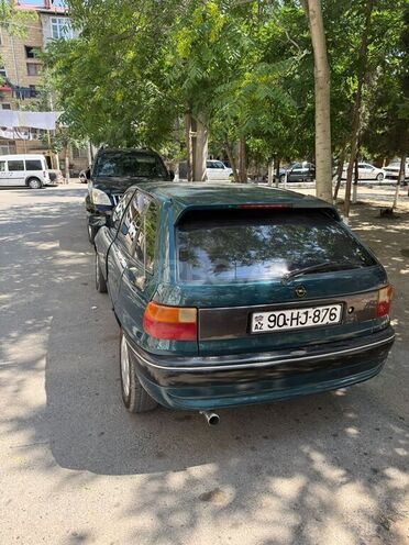 Opel Astra 1997, 300,000 km - 1.6 l - Sumqayıt