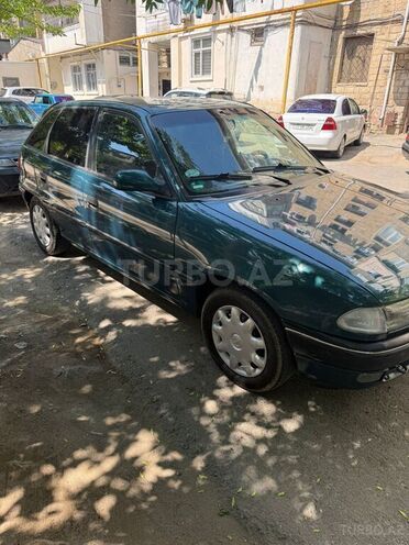 Opel Astra 1997, 300,000 km - 1.6 l - Sumqayıt